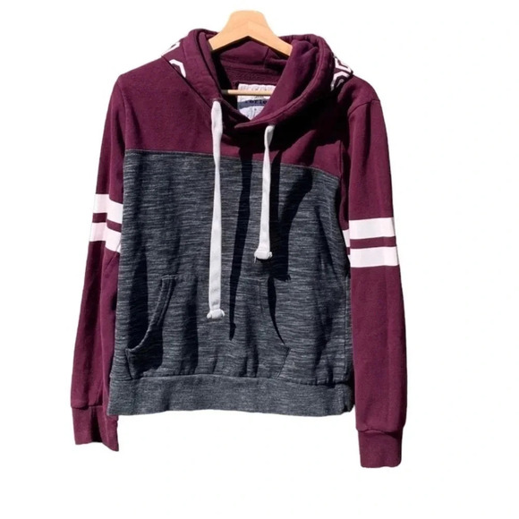 Reflex Tops - Reflex women's size XL maroon hoodie pit to pit 21", length 24"